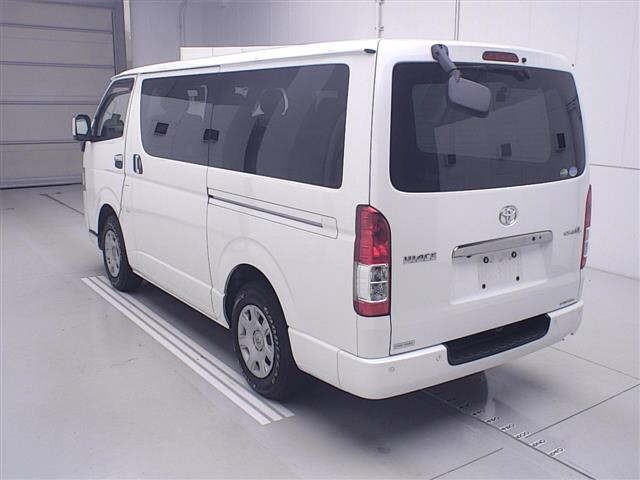 Toyota HIACE VAN 2020 7173141-1