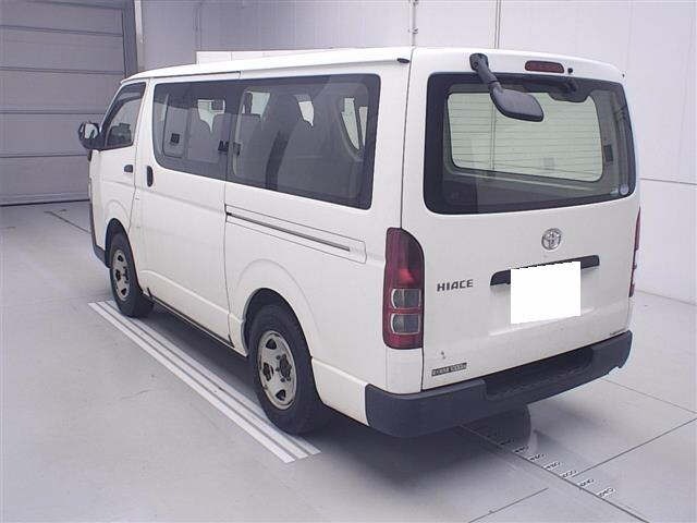 Toyota HIACE VAN 2020 7173149-1