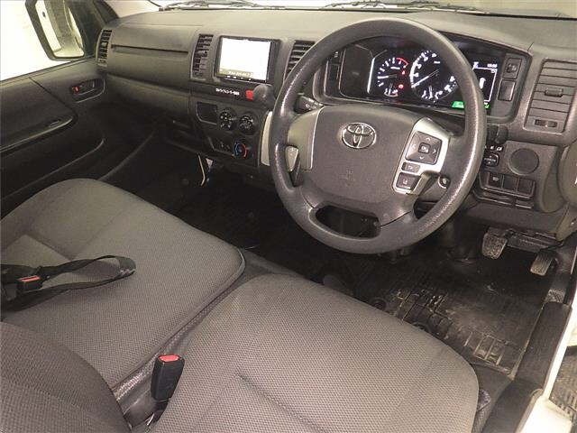 Toyota HIACE VAN 2020 7173150-3