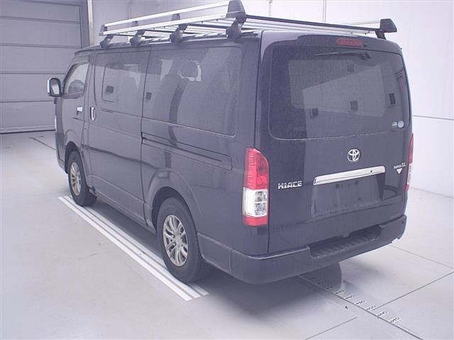 Toyota HIACE VAN 2021 7173158-1