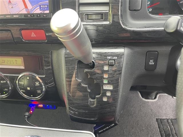 Toyota HIACE WAGON 2010 7179815-10