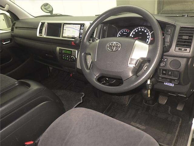 Toyota HIACE WAGON 2019 7179906-3