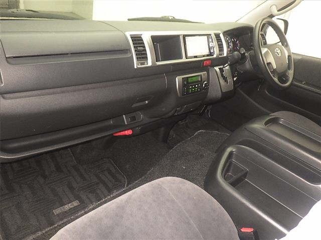 Toyota HIACE WAGON 2019 7179906-4