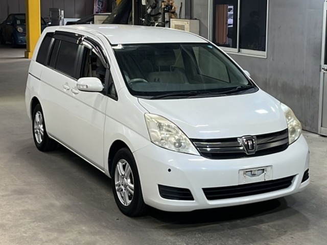 Toyota ISIS 2013 7177251-4