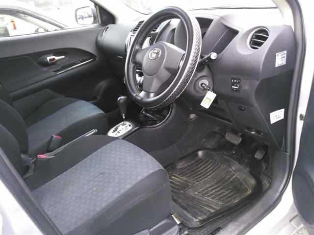 Toyota IST 2008 7182586-3