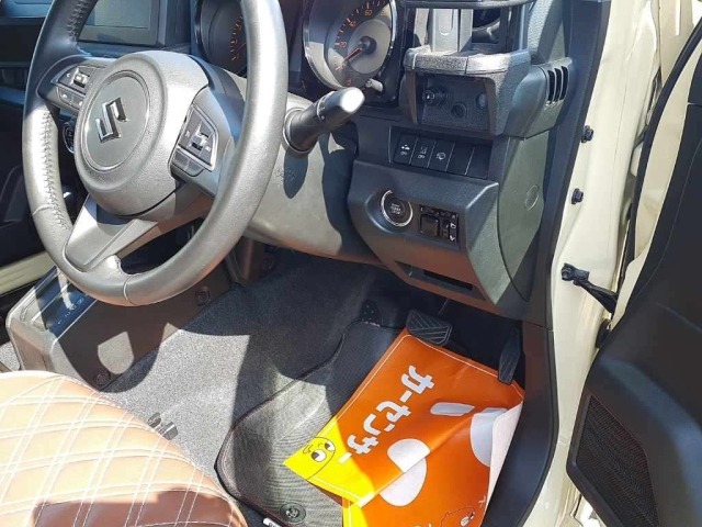 Suzuki JIMNY 2019 7183583-9