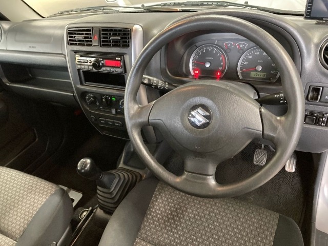 Suzuki JIMNY 2011 7183600-3