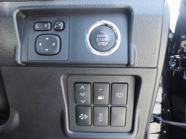 Toyota LAND CRUISER PRADO 2015 7166168-23