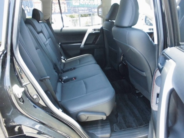 Toyota LAND CRUISER PRADO 2015 7166168-29