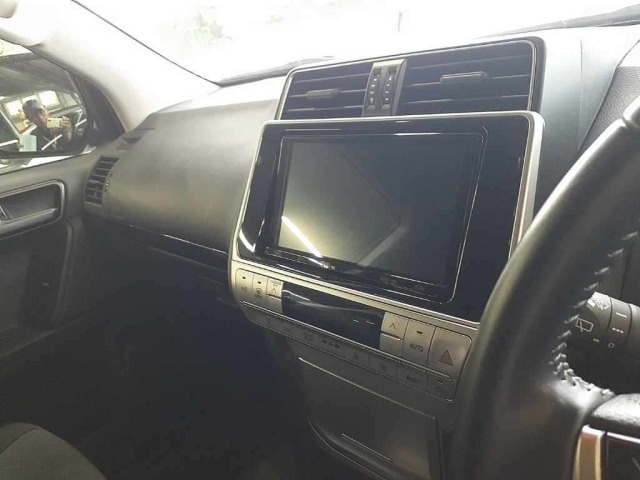 Toyota LAND CRUISER PRADO 2019 7166170-12