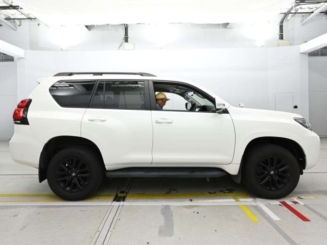 Toyota LAND CRUISER PRADO 2019 7166170-3