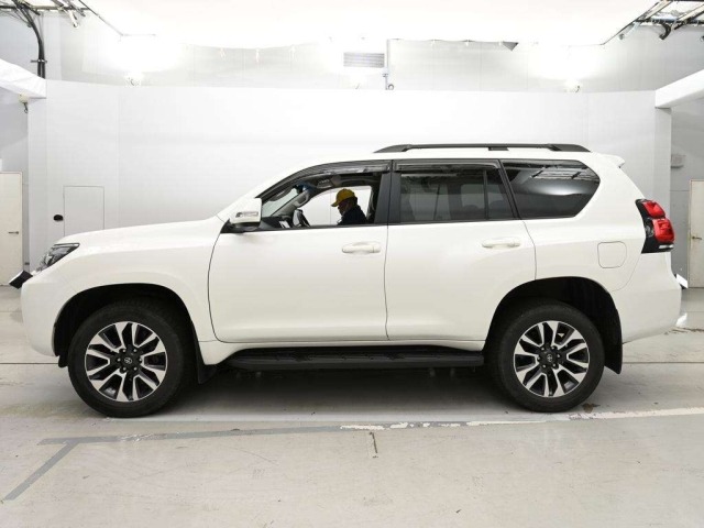 Toyota LAND CRUISER PRADO 2021 7166173-4