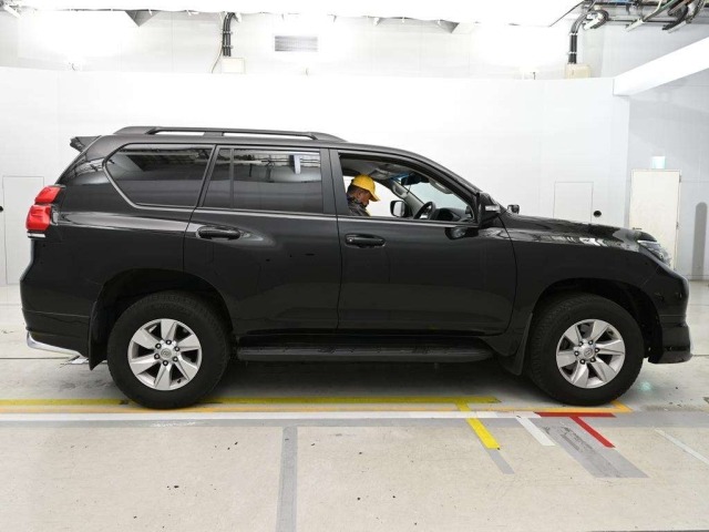 Toyota LAND CRUISER PRADO 2021 7166174-3