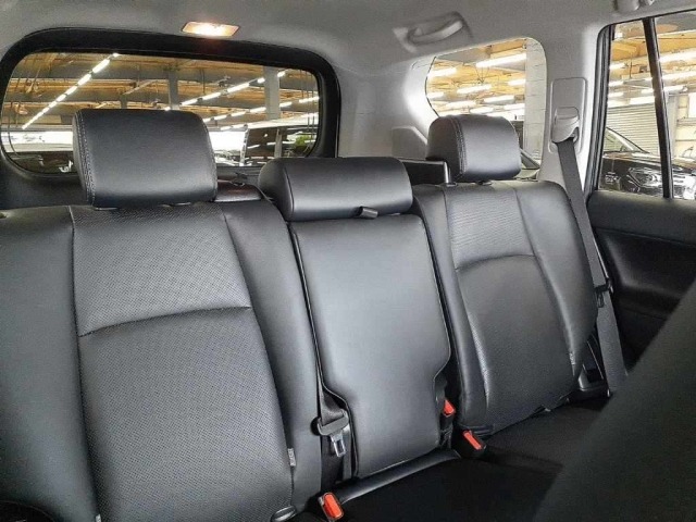 Toyota LAND CRUISER PRADO 2023 7166184-11