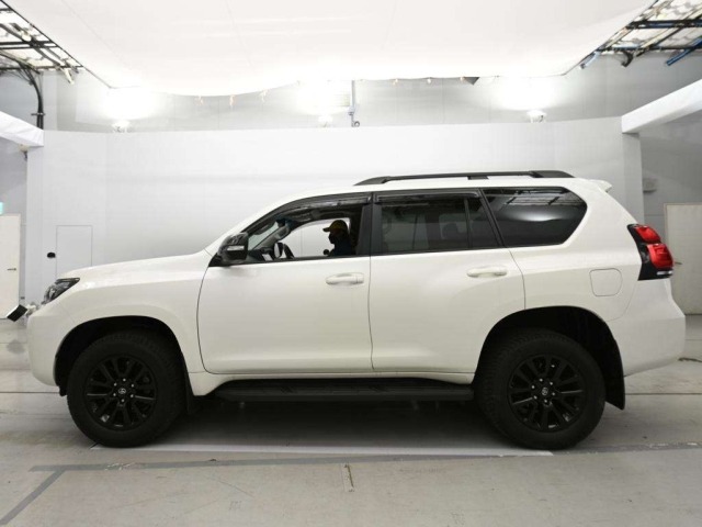 Toyota LAND CRUISER PRADO 2021 7166193-4