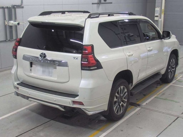 Toyota LAND CRUISER PRADO 2023 7166203-1