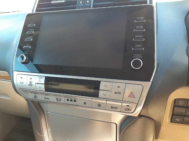 Toyota LAND CRUISER PRADO 2023 7166203-10