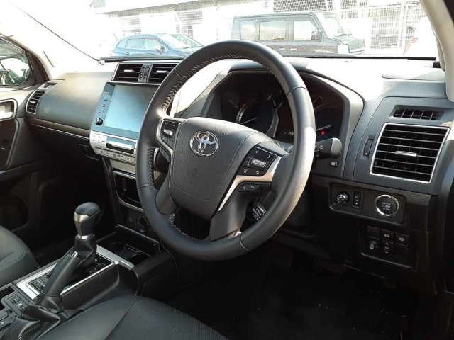 Toyota LAND CRUISER PRADO 2023 7166204-9