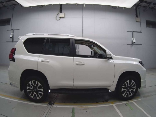 Toyota LAND CRUISER PRADO 2023 7166219-3