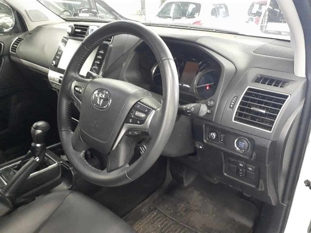 Toyota LAND CRUISER PRADO 2020 7166236-7