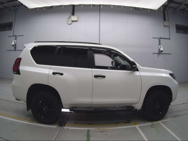 Toyota LAND CRUISER PRADO 2022 7166243-3