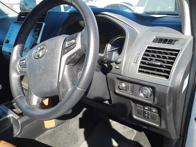 Toyota LAND CRUISER PRADO 2021 7166251-7