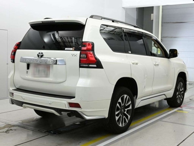 Toyota LAND CRUISER PRADO 2023 7166270-1