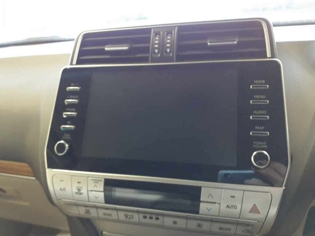 Toyota LAND CRUISER PRADO 2023 7166270-12