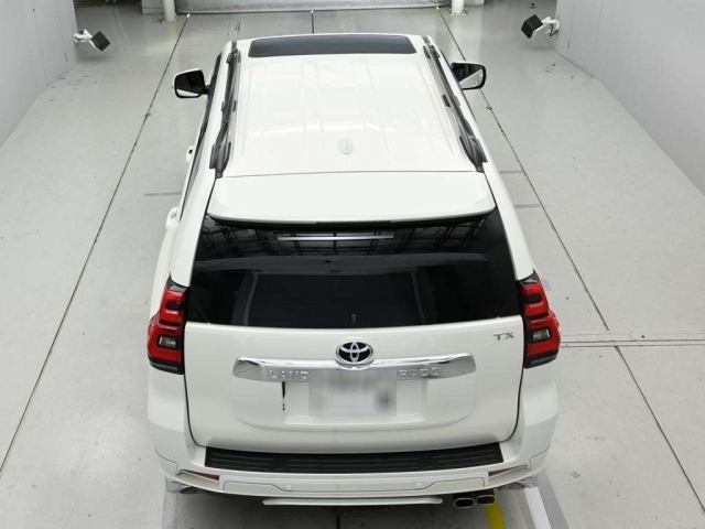 Toyota LAND CRUISER PRADO 2023 7166271-8