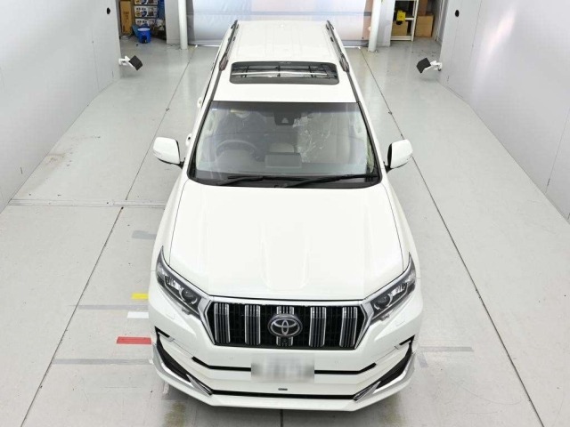 Toyota LAND CRUISER PRADO 2023 7166272-7