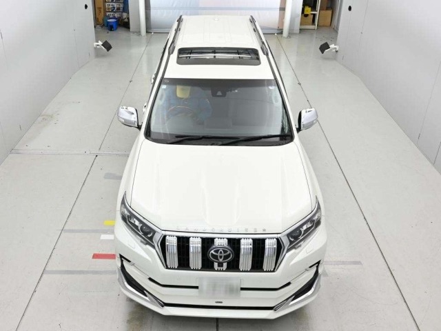 Toyota LAND CRUISER PRADO 2023 7166273-7