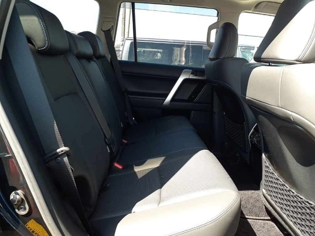 Toyota LAND CRUISER PRADO 2022 7166286-11