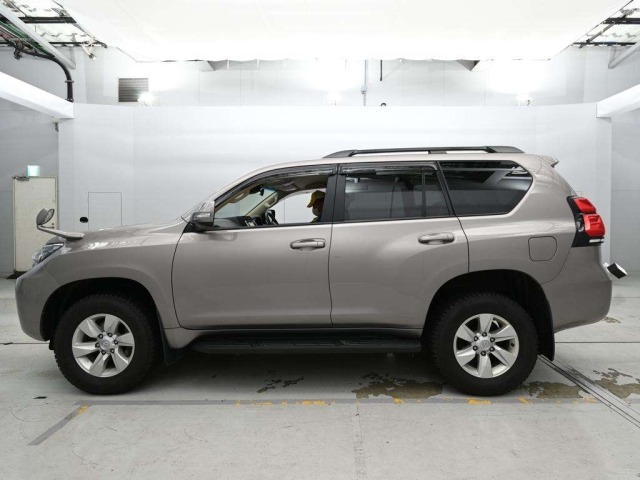 Toyota LAND CRUISER PRADO 2018 7166301-4