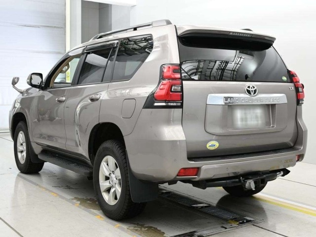 Toyota LAND CRUISER PRADO 2018 7166301-6
