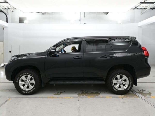 Toyota LAND CRUISER PRADO 2021 7166302-4