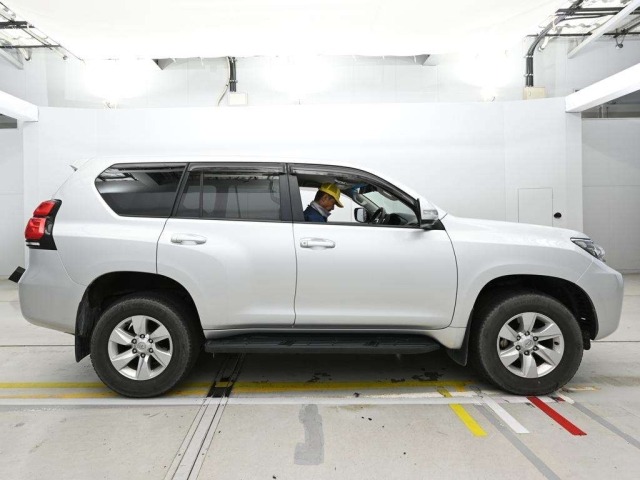 Toyota LAND CRUISER PRADO 2018 7166305-3