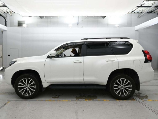 Toyota LAND CRUISER PRADO 2021 7166306-4