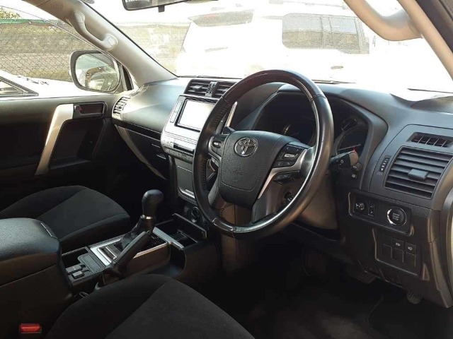 Toyota LAND CRUISER PRADO 2018 7166351-9