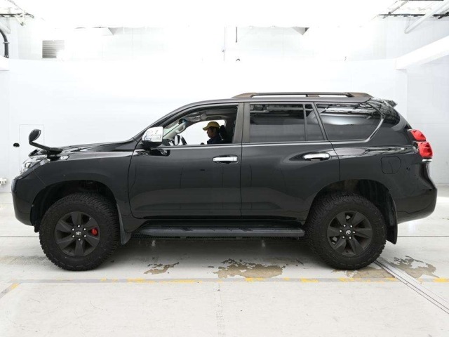 Toyota LAND CRUISER PRADO 2021 7166362-4