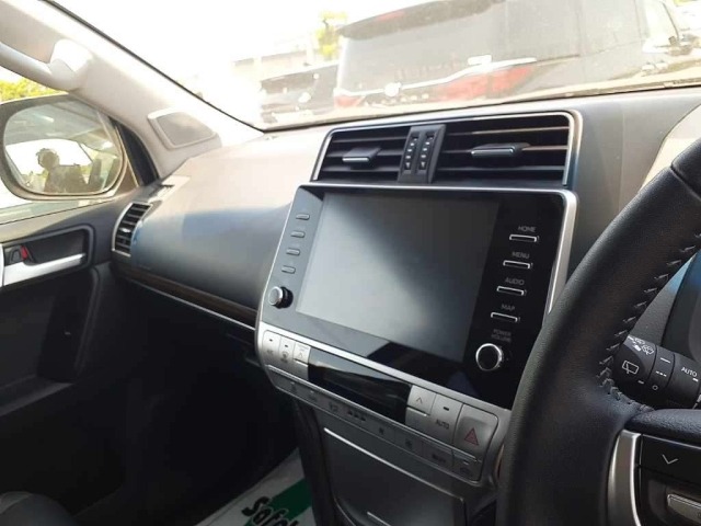 Toyota LAND CRUISER PRADO 2023 7166379-12