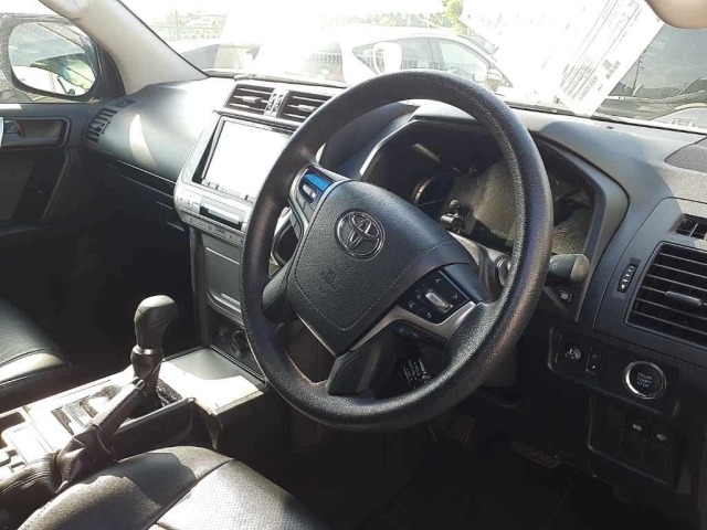 Toyota LAND CRUISER PRADO 2019 7166415-9