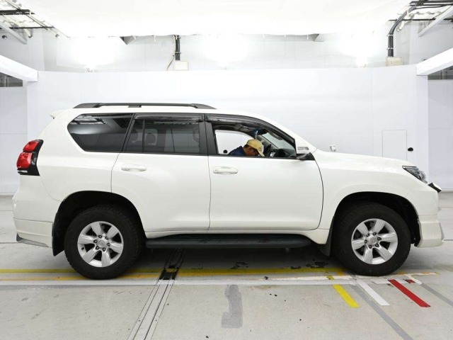 Toyota LAND CRUISER PRADO 2022 7166465-3