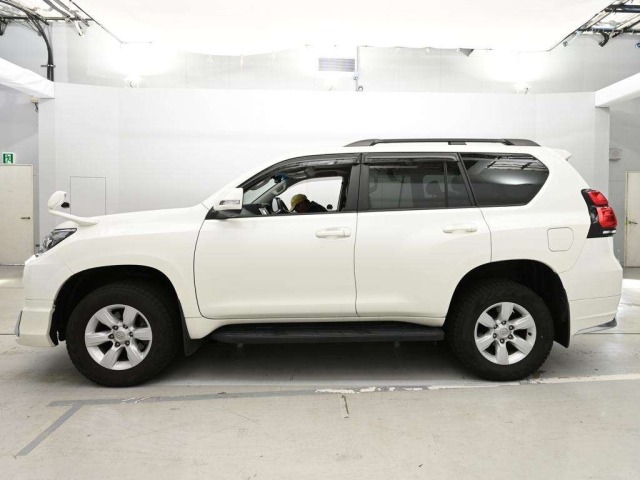 Toyota LAND CRUISER PRADO 2022 7166465-4