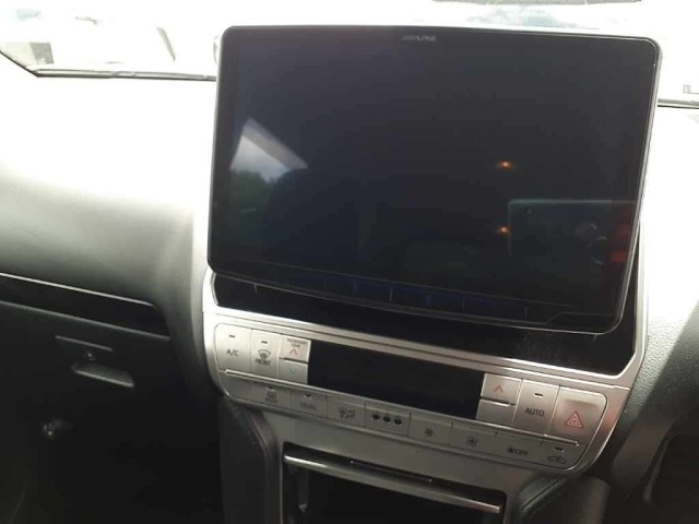 Toyota LAND CRUISER PRADO 2018 7166468-12