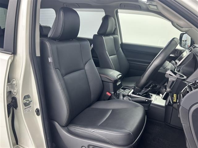 Toyota LAND CRUISER PRADO 2023 7166665-6