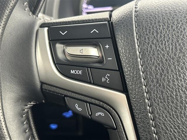 Toyota LAND CRUISER PRADO 2023 7166665-7