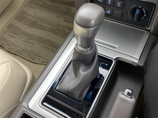 Toyota LAND CRUISER PRADO 2023 7166727-4