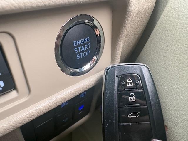 Toyota LAND CRUISER PRADO 2023 7166752-2