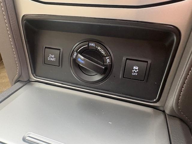 Toyota LAND CRUISER PRADO 2023 7166752-3