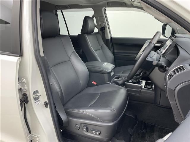 Toyota LAND CRUISER PRADO 2023 7166771-1